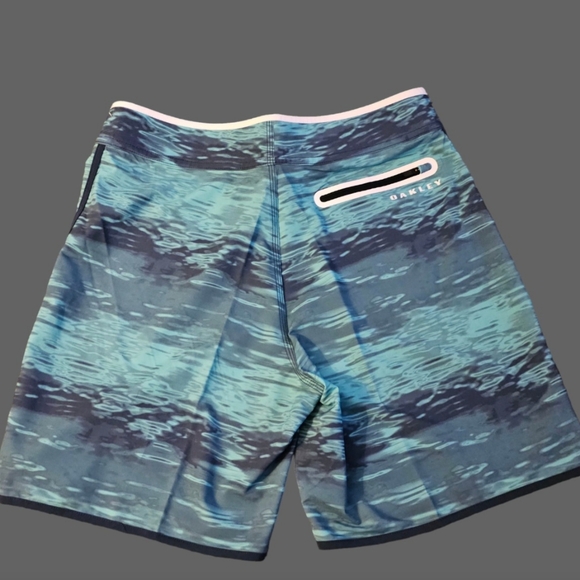 Oakley Water Boardshort 19 Size 30 $65 NWT - Picture 2 of 9